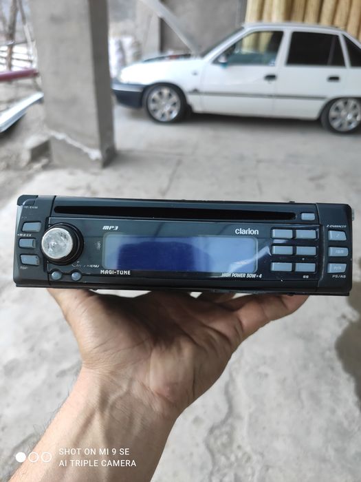 Магнитофон сотилади