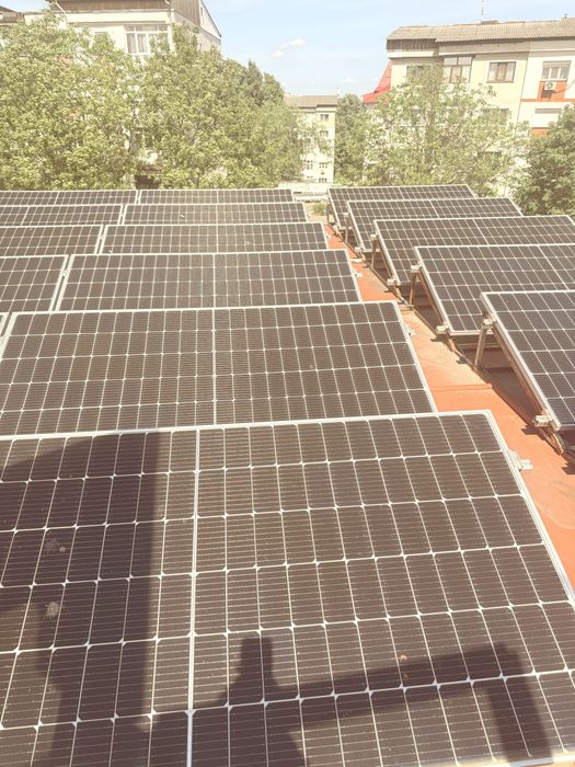 Clădire business de vânzare – 198 mp utili | P+2 | Panouri solare | Spațiu comercial + locuire