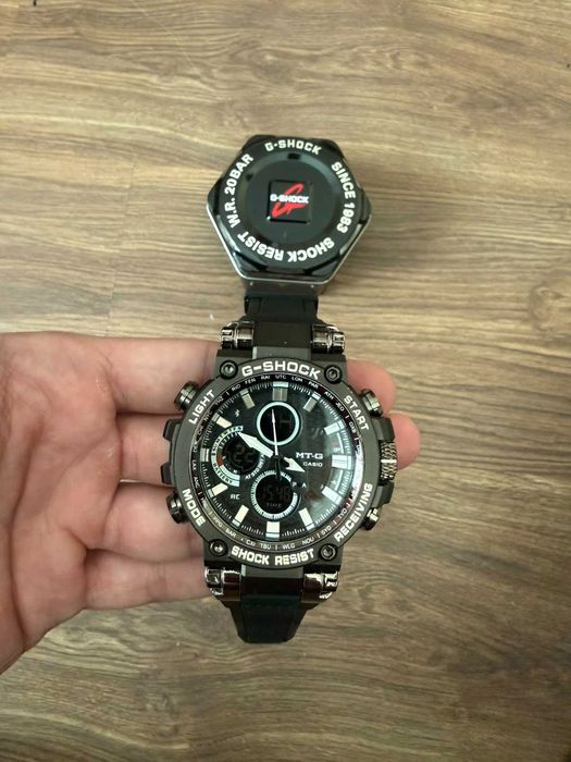Часовници G-shock и Baby-G