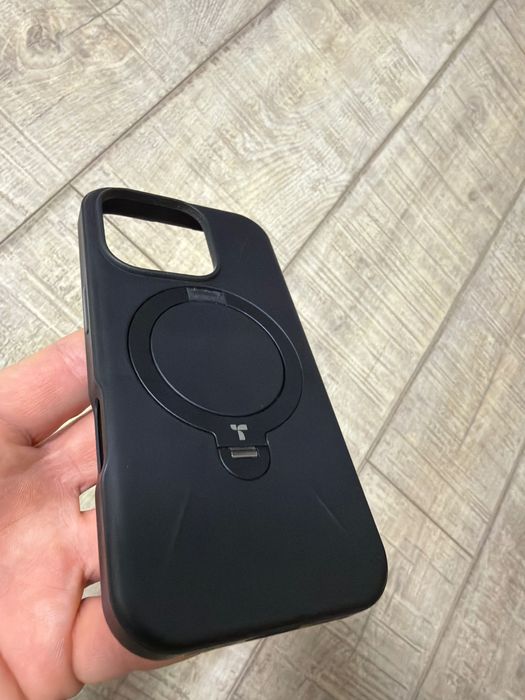 husa torras q3 stand iphone 16 pro