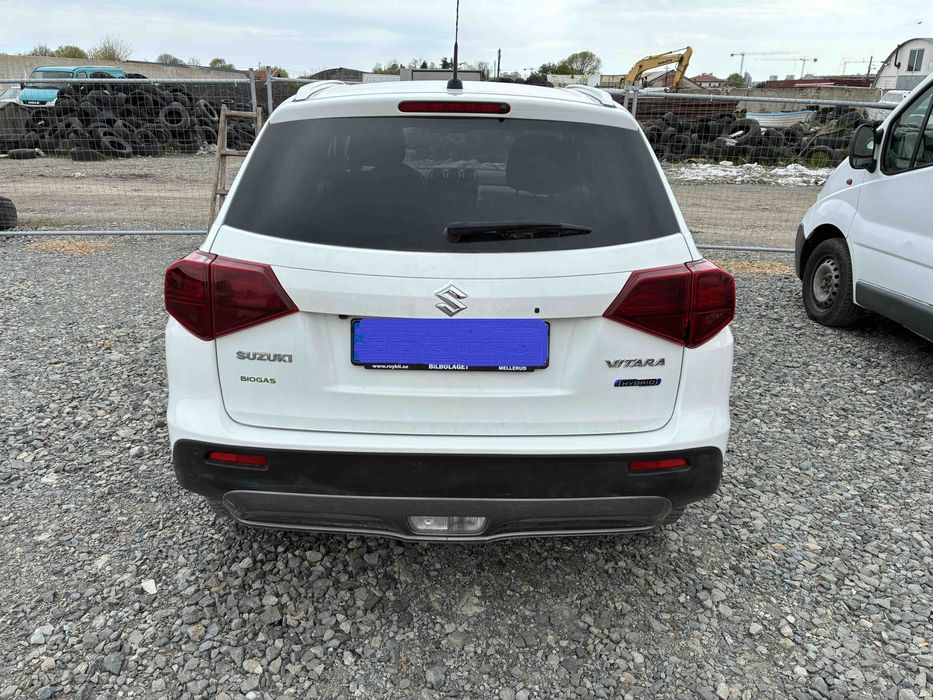 Продавам Сузуки Витара хибрид SUZUKI VITARA HIBRID