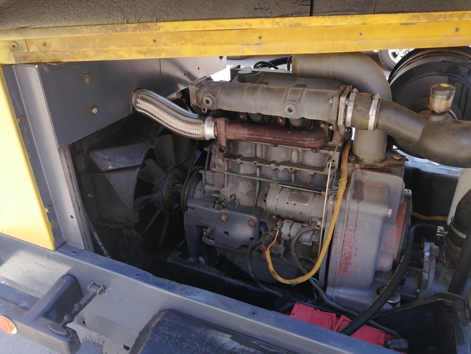 Продам  компрессор Atlas copco Xas 66,