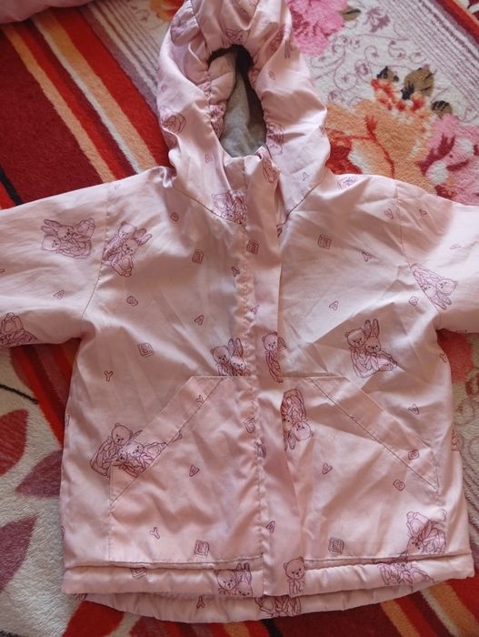 Отдам веселей комбинезон и куртку