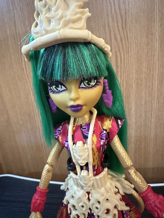 Продам  кукол Монстр хай!