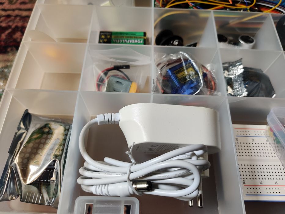 Elegoo kit Arduino Uno R3  ETTI proiecte UTCN