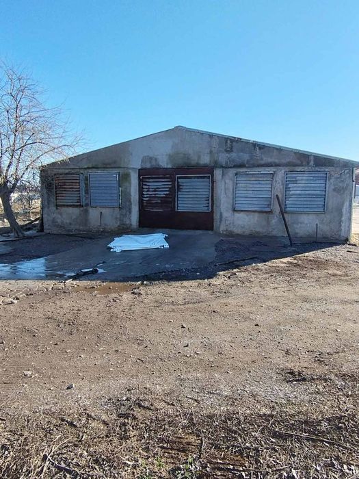 Продава се Промишлена сграда в Търговище, Въбел - 1200 кв.м за 289 €/кв.м - Снимка #2