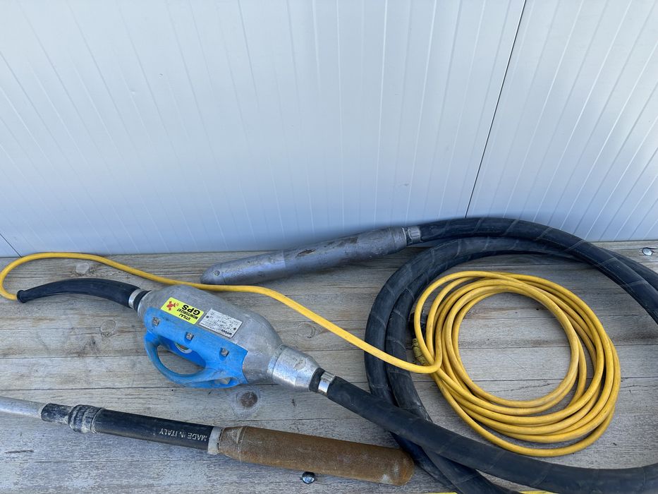 Închiriez vibratoar beton profesional Electric și motor termic