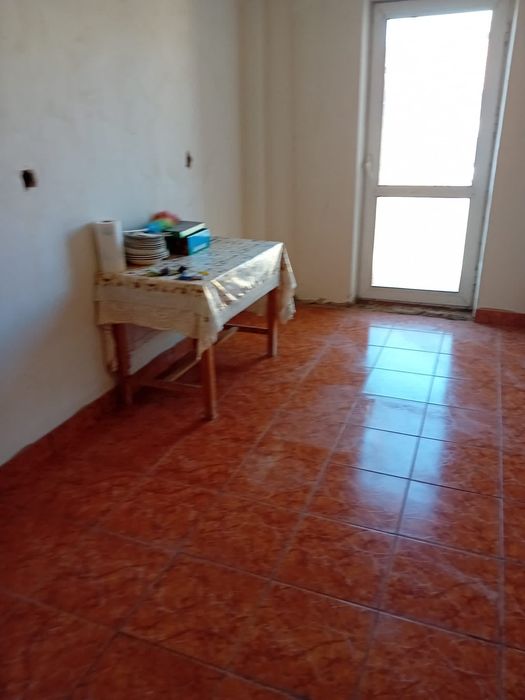 Apartament cu 3 camere