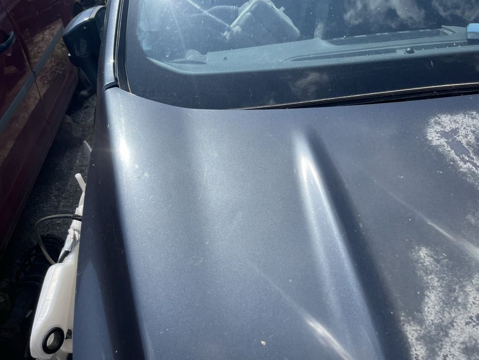 Преден капак Ford Kuga с лайсната оригинален