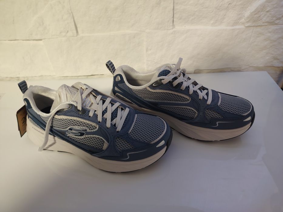 SKECHERS  маратонки