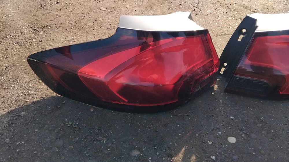 Stop stanga/dreapta Opel Astra j break