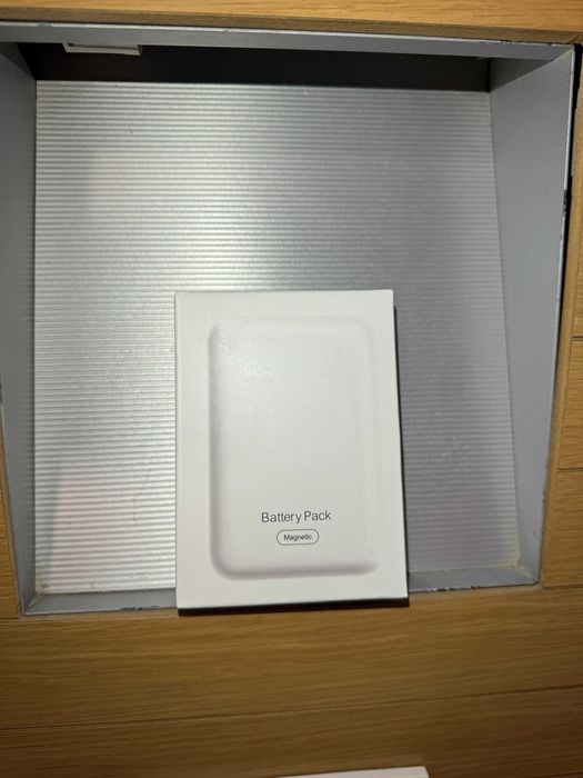 Powerbank MagSafe 10000 mAh, negru, nou in cutie