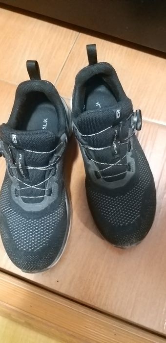 Полусапожки  замшевые и кеды и спортивные кроссовки