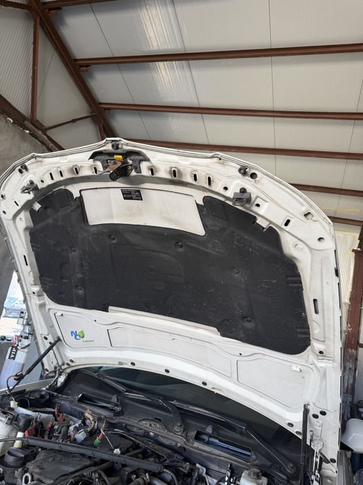 Bmw e90 e91 преден капак Facelift