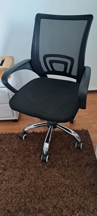 Scaun de birou negru