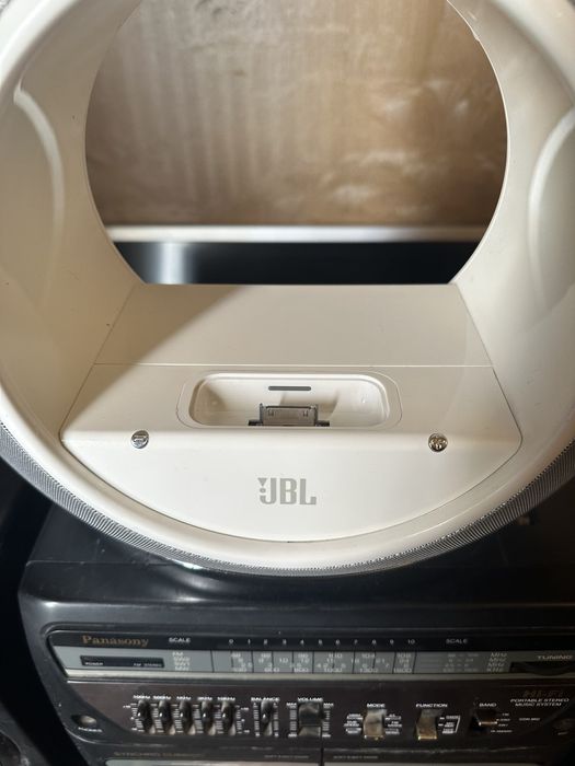 Продается колонка JBl