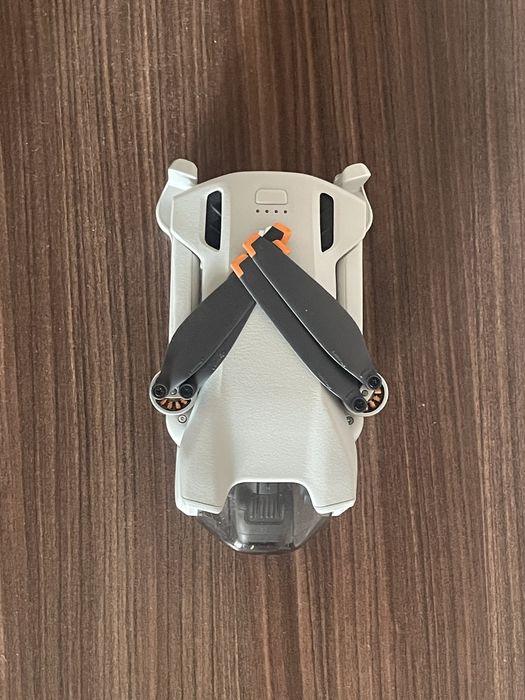 DJI Mini 3 + fly more kit