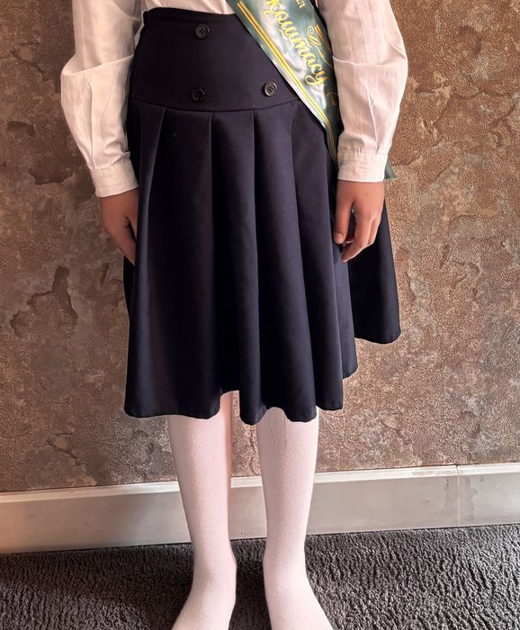 Продам одежда для школьников Юбки Сарафаны