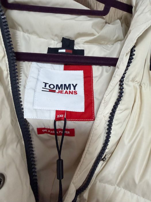 Geacă Tommy Hilfiger Alaska Puffer damă – mărimea XXS, nouă , fulgi