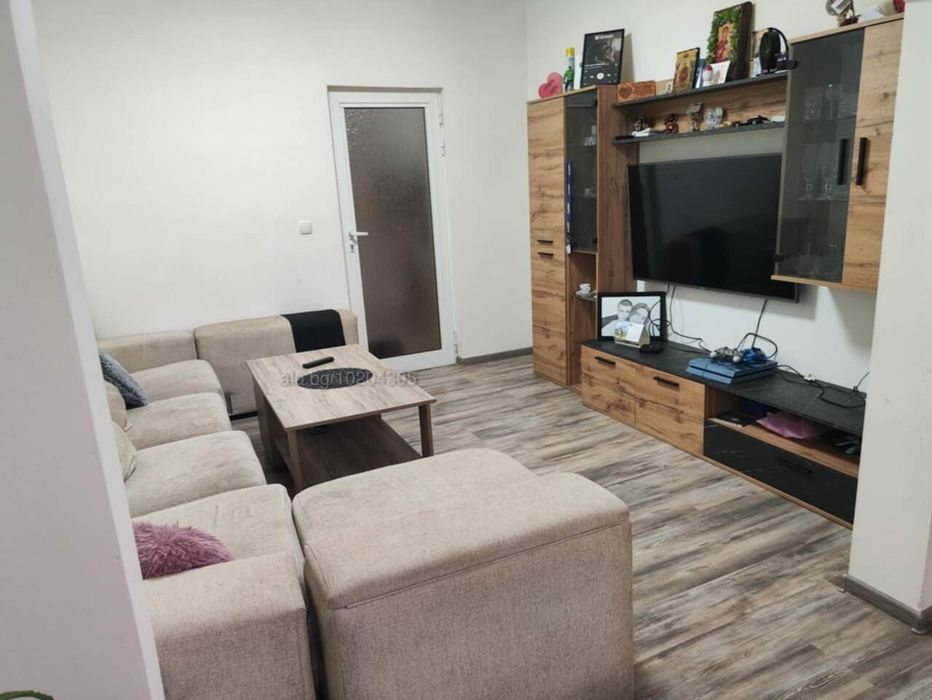 Продава се Четиристаен апартамент в Шумен, Тракия - 115 кв.м за 1331 €/кв.м - Снимка #1