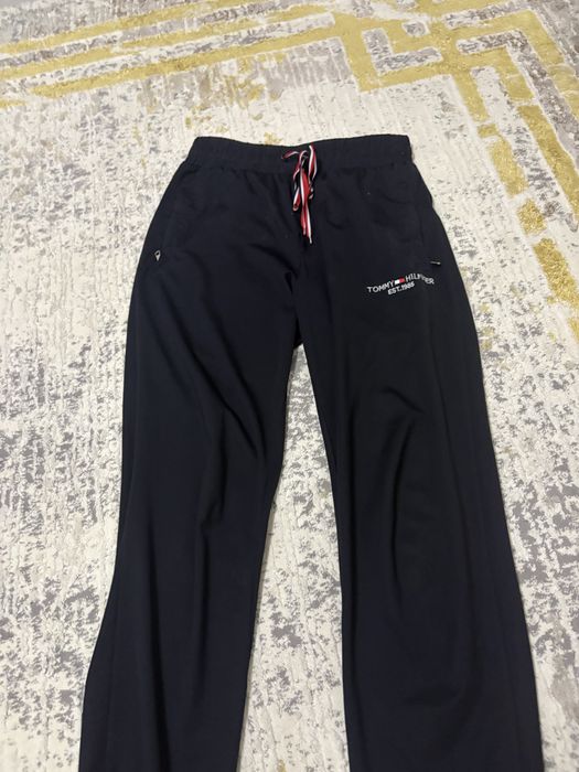 Tommi Hilfiger Двойка