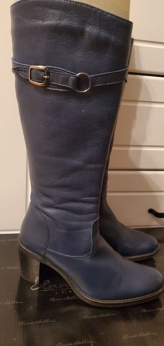 Продавам дамски ботуши