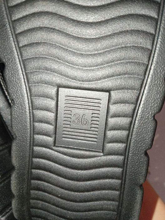 Лоферы женские  36 размер