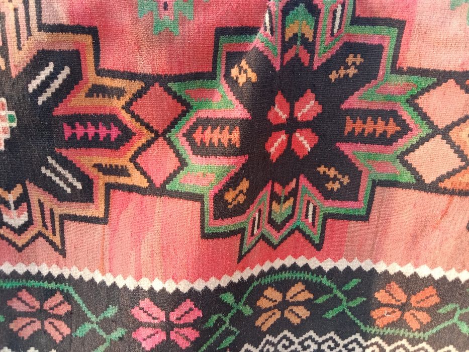 Ковер натуральный.ручное изделия