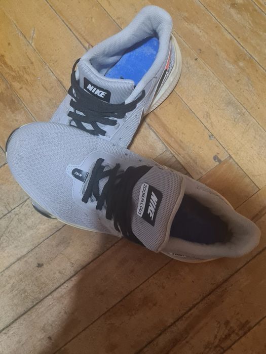 Adidași Nike zoom