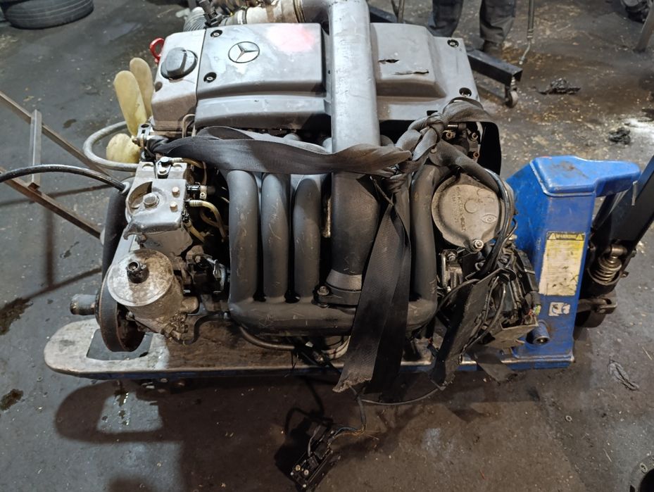 Двигатель на Мерседес OM605