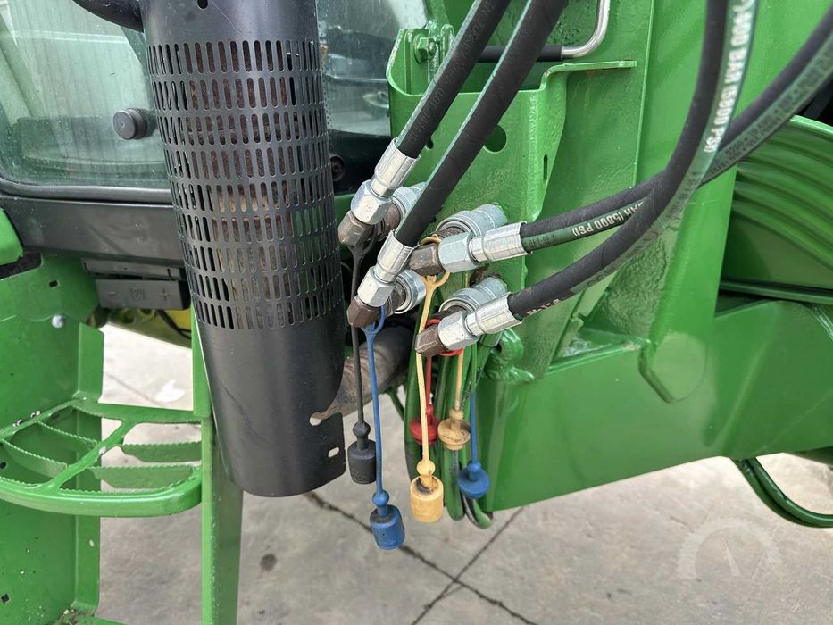 Трактор John Deere 6420 премия