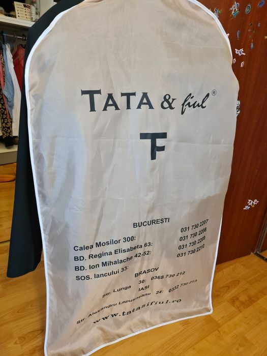 Costum bleumarin barbati