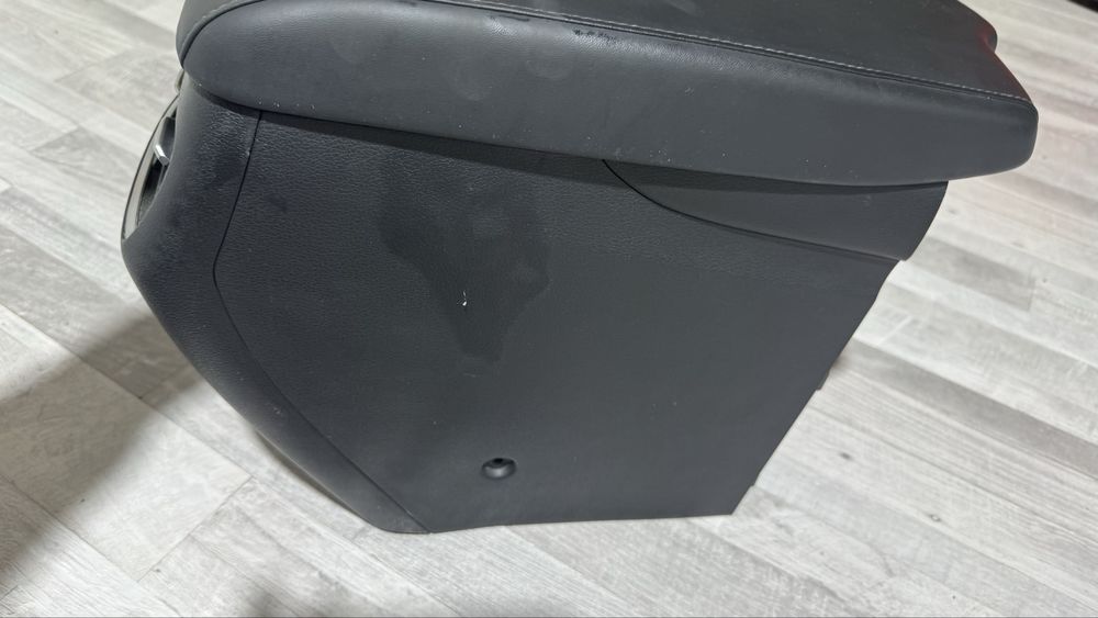 Подлокотник Hyundai 	Sonata DN8 2021