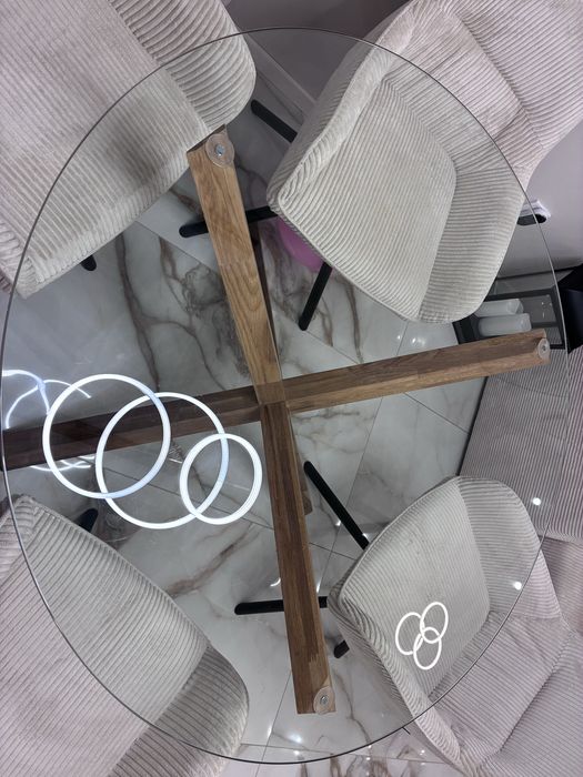 Кръгла кухненска маса с плот от закалено стъкло