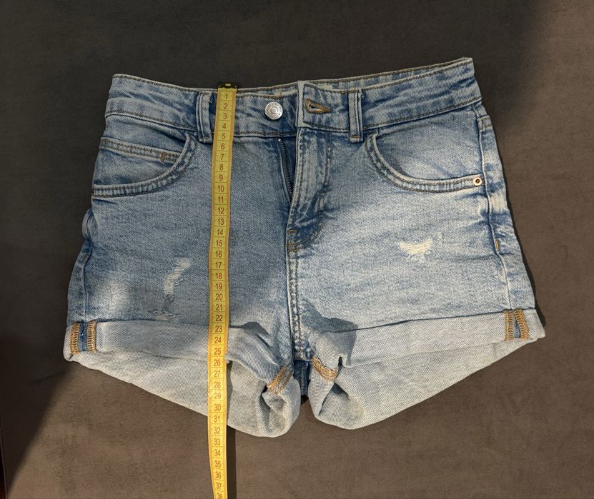 Шорты H&M черные / Bershka голубые