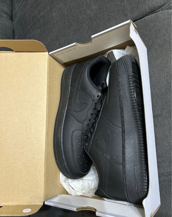 NIKE Air Force 1 ’07