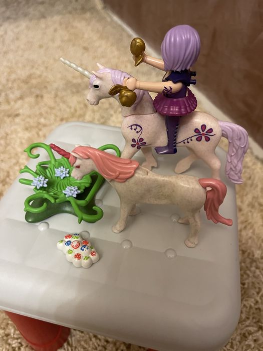 Разные наборы Play mobil . В идеальном состоянии.