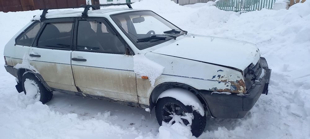 Продам ваз 2109.