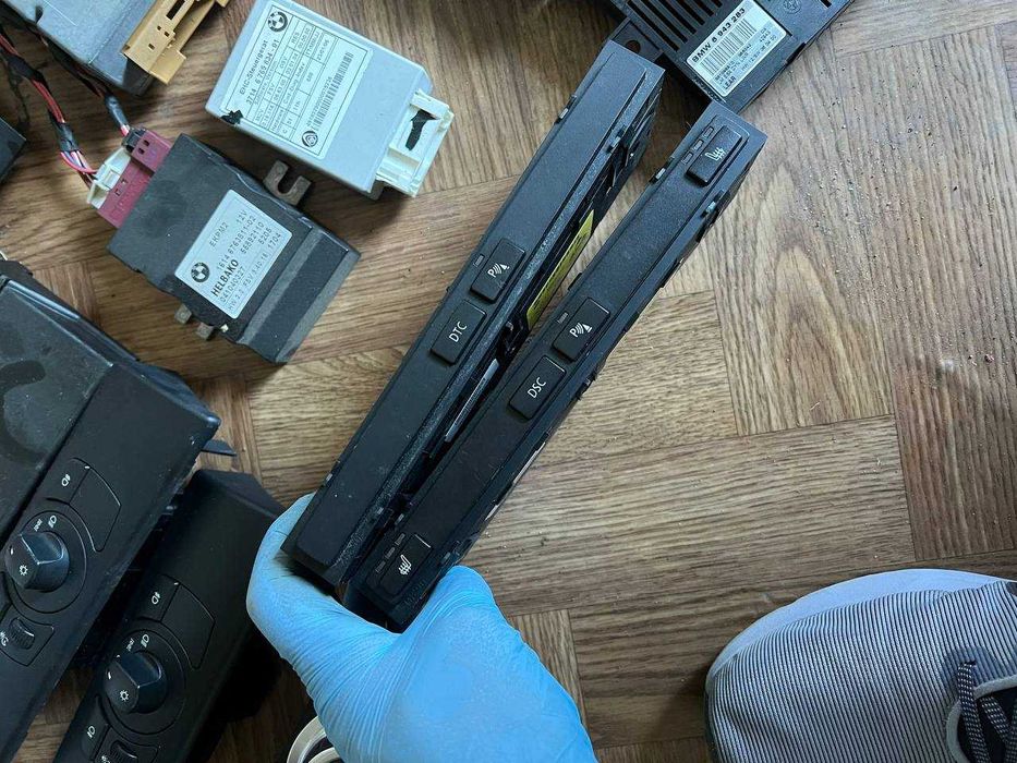 Vând multe module, calculator și unități de control diferite pentru BMW E60 E61