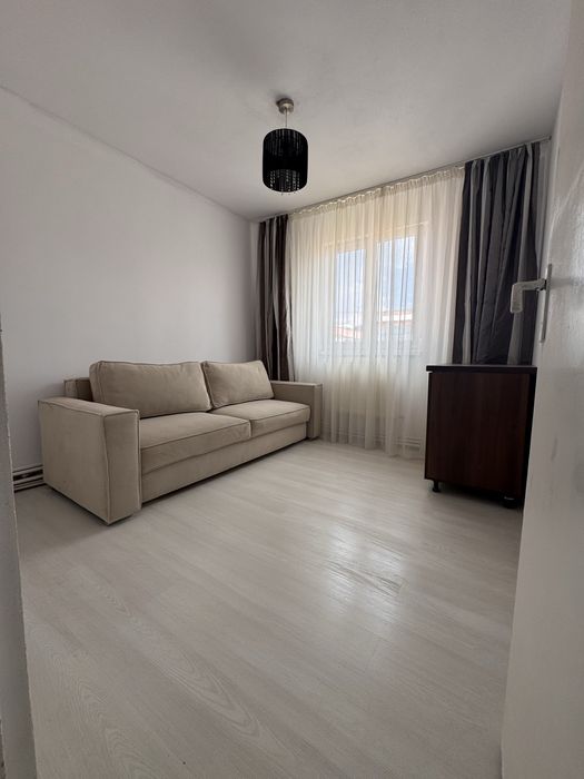 Particular vand apartament  mobilat utilat complet