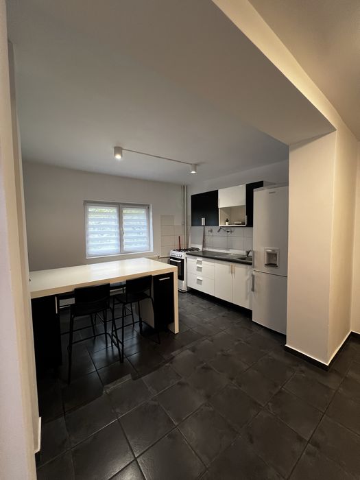 Apartament de inchiriat 2 camere, 58 mp, decomandat, Camera de Comert/ Panait Cerna