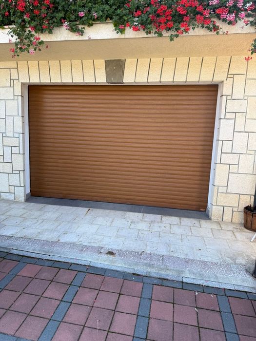 Uși pentru garaj