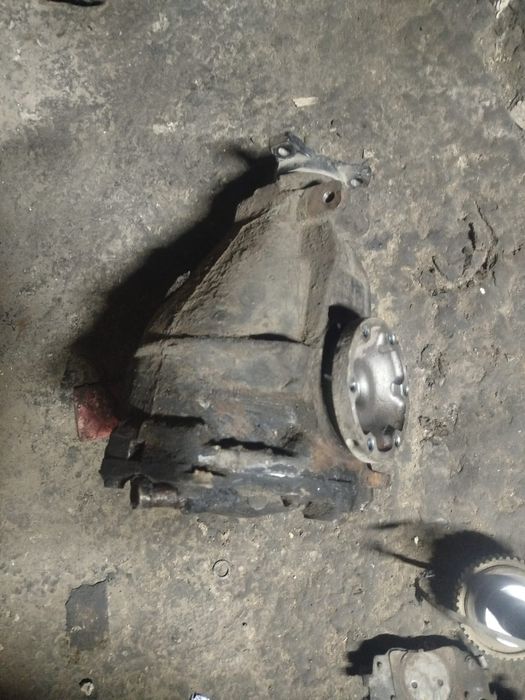 Редуктор Мерседес 210 3.07