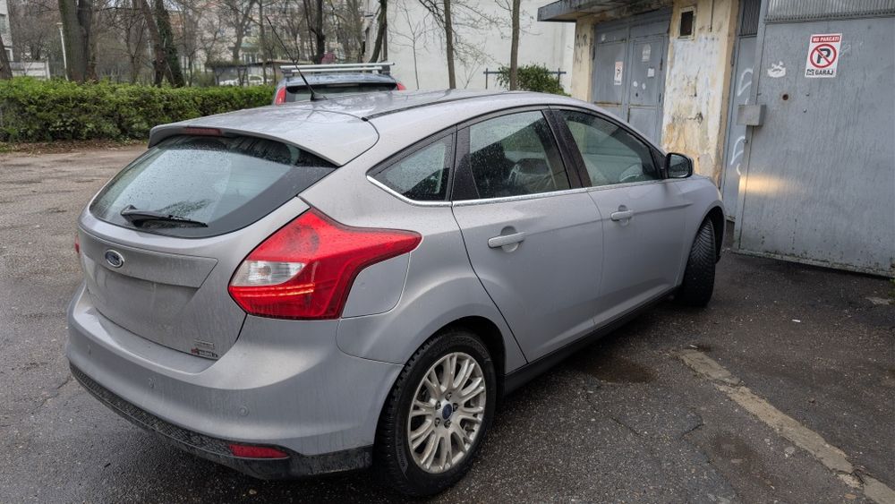 FORD Focus 2011 — imagine 13