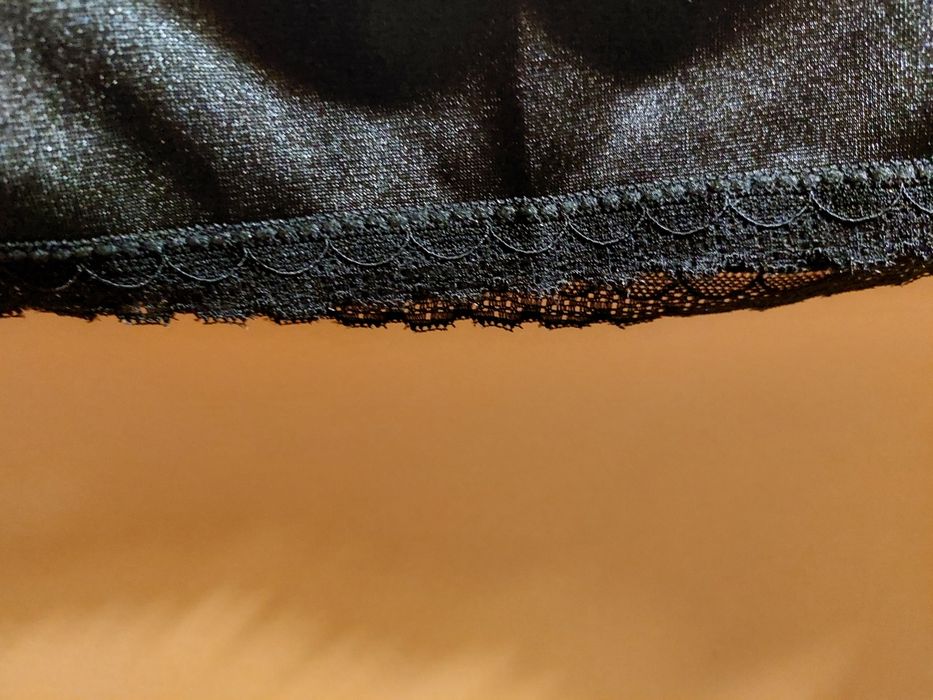 Подплата сатен. черна2хл.и бяла2хл