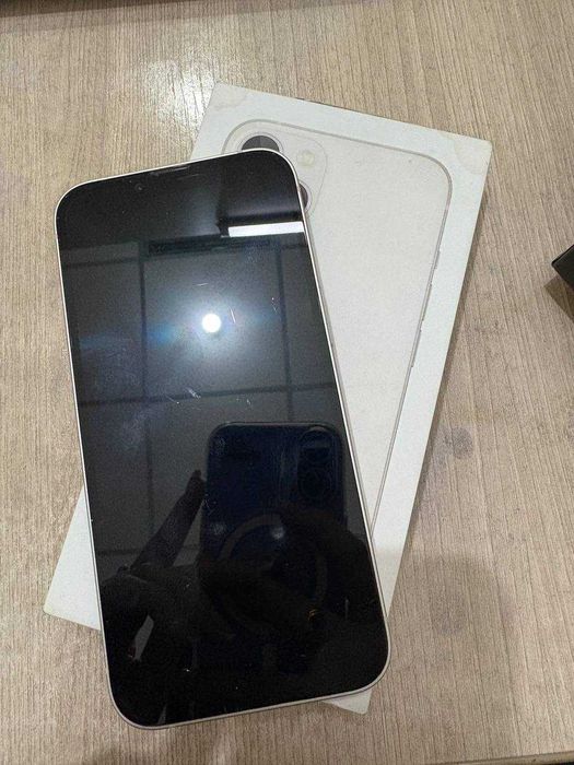 Apple iPhone 13  лот  927909