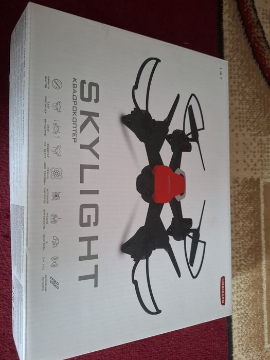Квадрокоптер Skylight