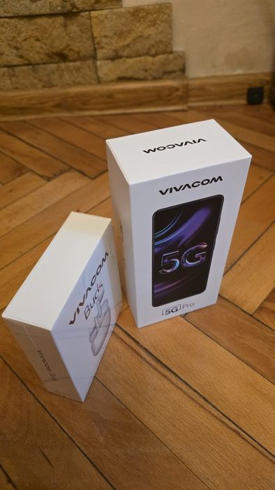 Смартфон Нов + слушалки