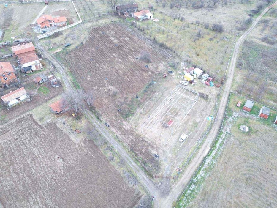 Метално хале 420 кв + 8 дка парцел