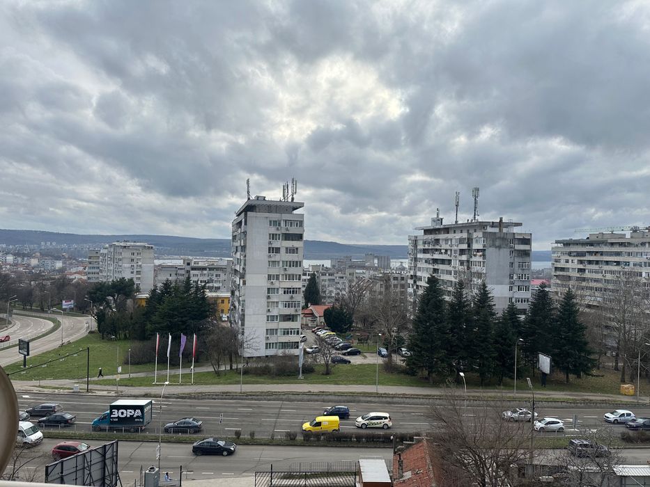 Дава се под наем Тристаен апартамент в Варна, Трошево - 80 кв.м за 598.23 € - Снимка #9